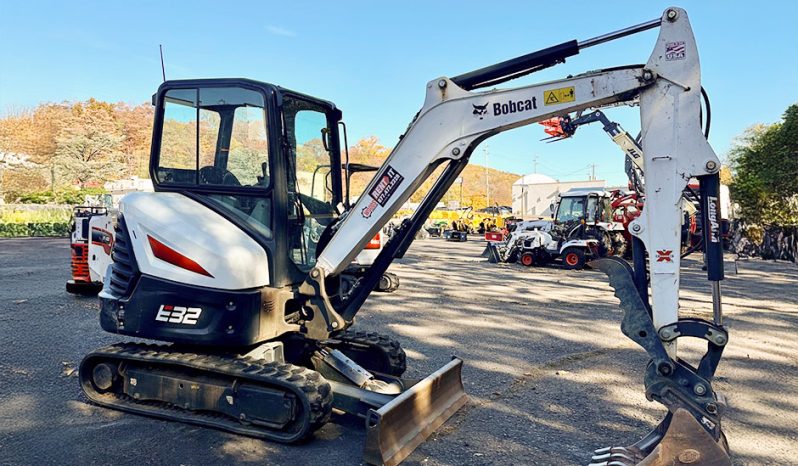 Used 2022 Bobcat E32 full