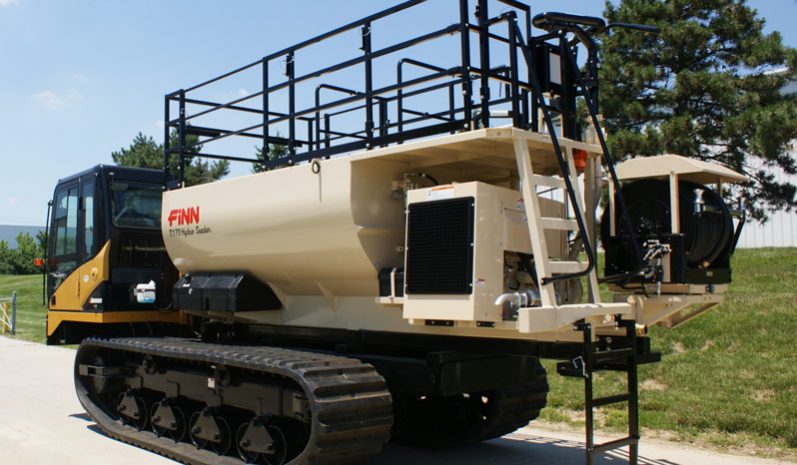Finn T170 HydroSeeder® full