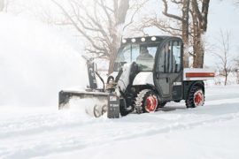 bobcat_5600_with_snow_blower