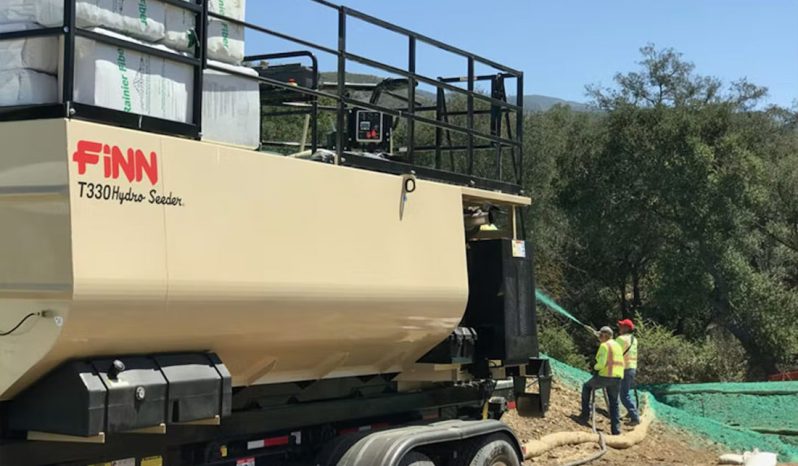 Finn T330 HydroSeeder full